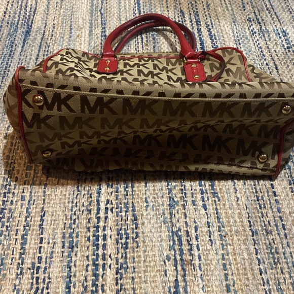 Michael Kors MK Logo Satchel with Red Trim - Picture 3 of 8